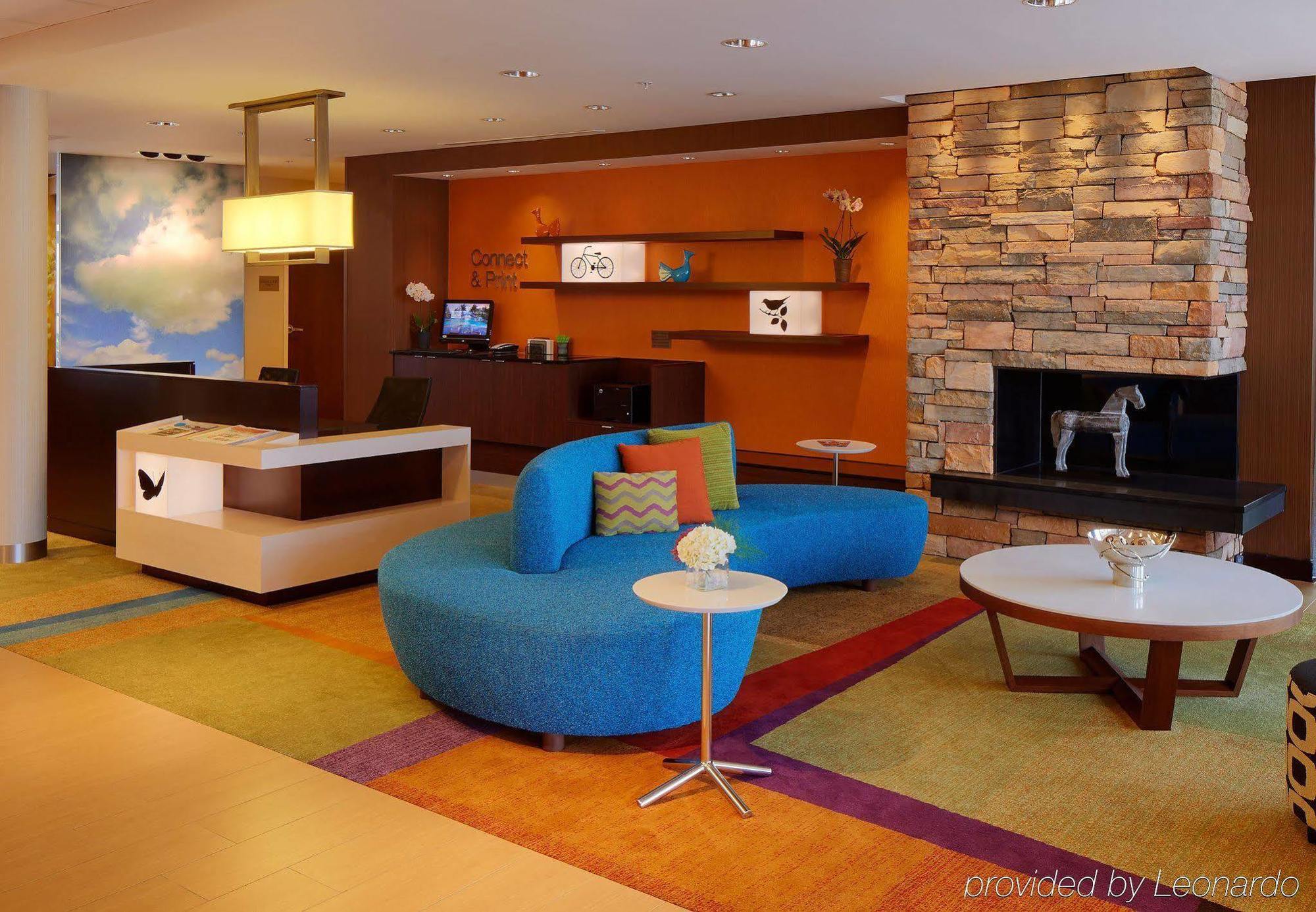 Fairfield Inn & Suites By Marriott Springfield Northampton/Amherst Exterior photo